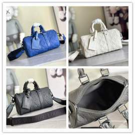 Picture of Louis Vuitton Mens Bags _SKUfw185751972fw